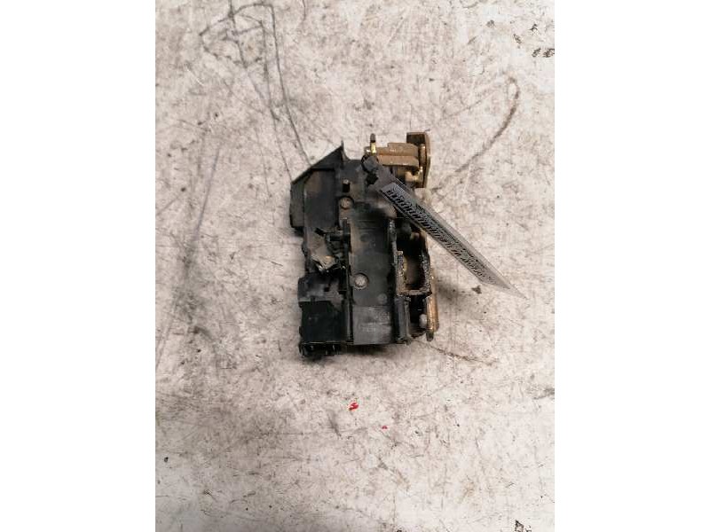 Recambio de cerradura puerta delantera derecha para renault laguna (b56) referencia OEM IAM   