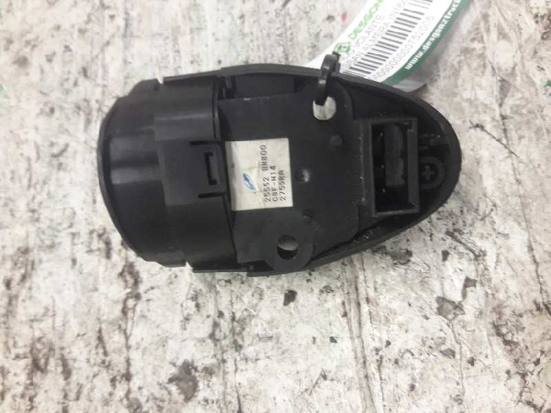 Recambio de mando volante para nissan almera (n16/e) acenta referencia OEM IAM 25552BN800  