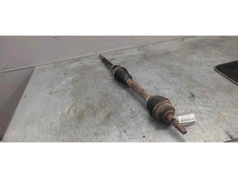 Recambio de transmision delantera derecha para peugeot 206 berlina xs referencia OEM IAM  23CM MANGUETA 24CM CAMBIO