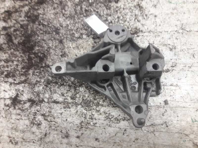 Recambio de soporte motor derecho para renault kangoo (f/kc0) referencia OEM IAM 101849  