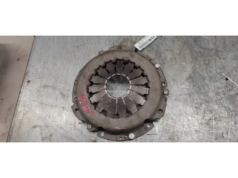 Recambio de kit embrague para nissan serena (c23m) 2.3 diesel referencia OEM IAM   VALEO