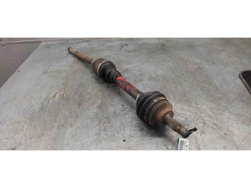 Recambio de transmision delantera derecha para peugeot 206 berlina xr referencia OEM IAM  27CM MANGUETA 26CM CAMBIO