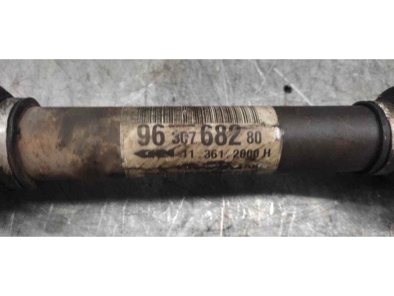 Recambio de transmision delantera izquierda para peugeot 206 berlina xn referencia OEM IAM  23CM MANGUETA 26CM CAMBIO