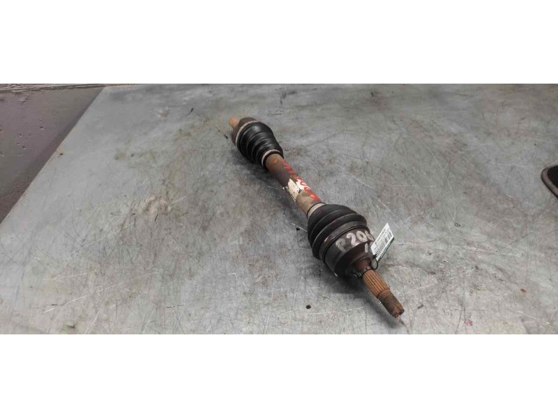 Recambio de transmision delantera izquierda para peugeot 206 berlina xs referencia OEM IAM  24CM MANGUETA Y CAMBIO 