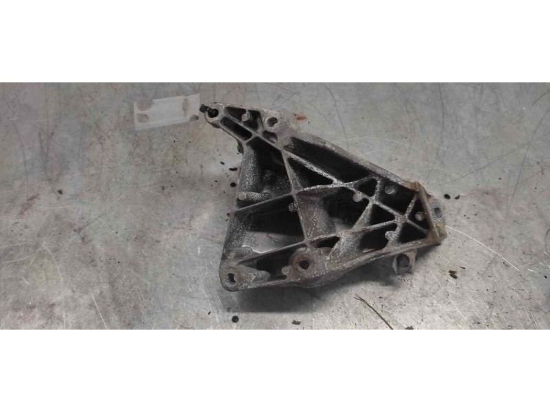 Recambio de soporte motor para bmw serie 1 berlina (e81/e87) 120d referencia OEM IAM 2211676030906  