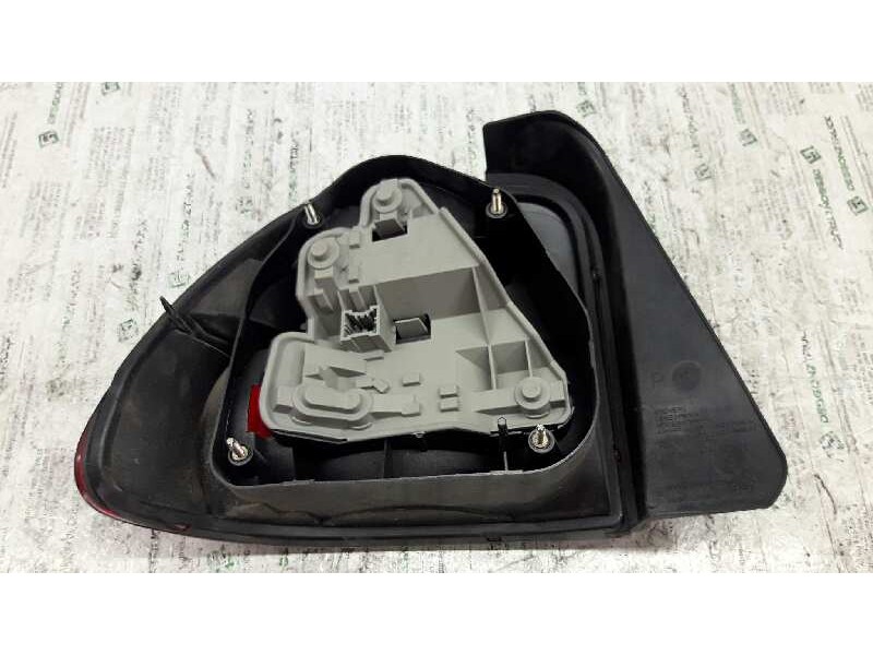 Recambio de piloto trasero derecho para mg serie 400 (rt) 420 sdi (4-ptas.) referencia OEM IAM   