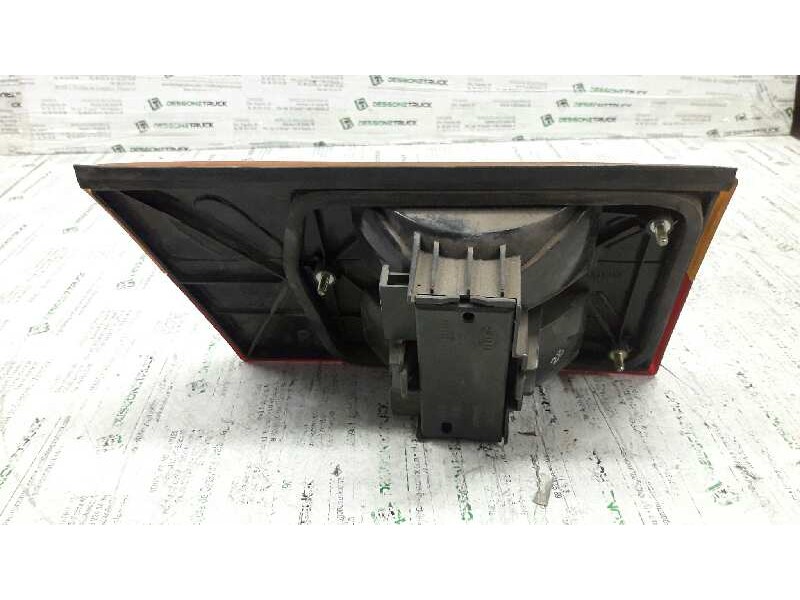Recambio de piloto trasero derecho para volkswagen passat (321/23/27/31) básico referencia OEM IAM 321945108  