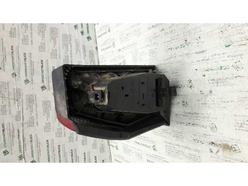 Recambio de piloto trasero derecho para volkswagen polo (867/871/873) azur berlina referencia OEM IAM 867945257  