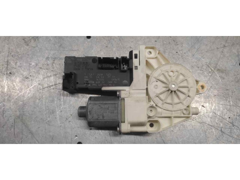 Recambio de motor elevalunas delantero izquierdo para peugeot 407 sw st sport referencia OEM IAM 1137328125  