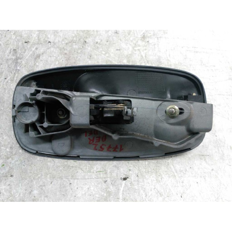 Recambio de maneta exterior delantera derecha para nissan primastar (x83) caja cerrada batalla corta 2,7t referencia OEM IAM 820