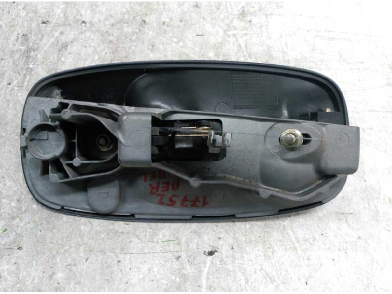 Recambio de maneta exterior delantera derecha para nissan primastar (x83) caja cerrada batalla corta 2,7t referencia OEM IAM 820
