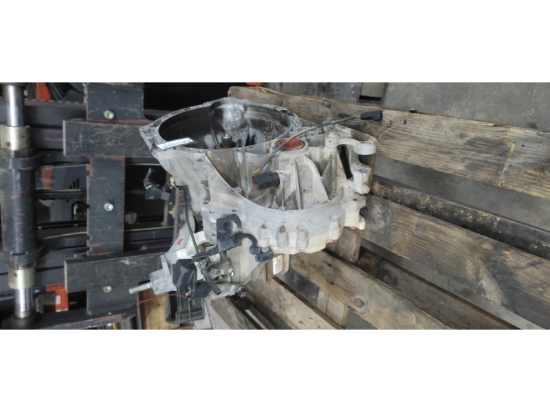 Recambio de caja cambios para ford focus berlina (cak) 1.8 tddi turbodiesel cat referencia OEM IAM 1S4R7002MC  