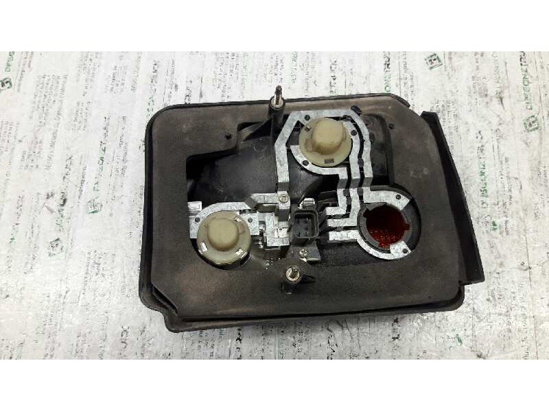 Recambio de piloto trasero izquierdo para mg serie 100 (xp) 111 l referencia OEM IAM   