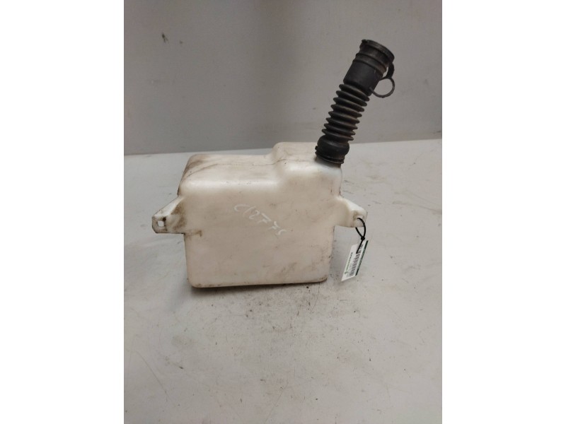 Recambio de deposito limpia para nissan trucks l35.09 ... referencia OEM IAM   