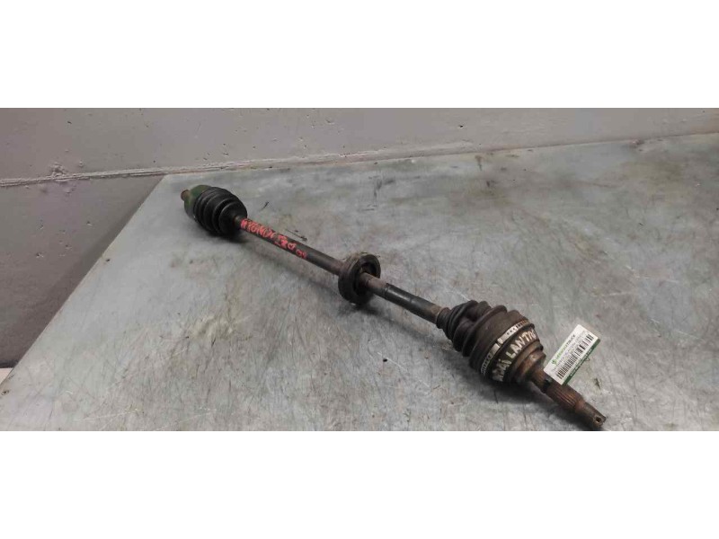 Recambio de transmision delantera derecha para hyundai lantra berlina (rd) referencia OEM IAM  26MM MANGUETA 27MM CAMBIO