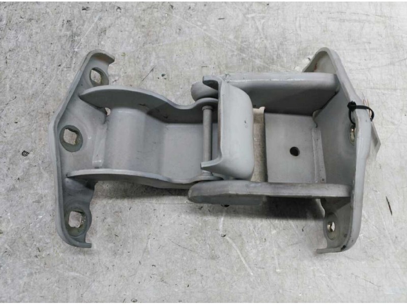 Recambio de bisagras puerta carga derecha para nissan primastar (x83) caja cerrada batalla corta 2,7t referencia OEM IAM   
