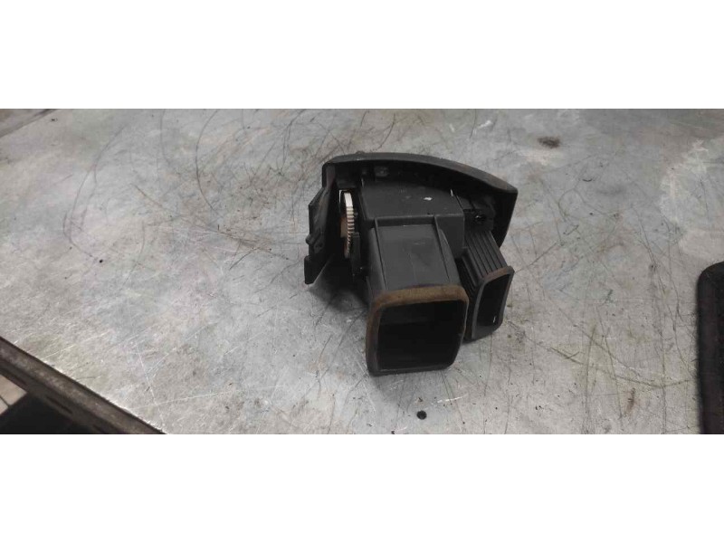 Recambio de difusor calefaccion para opel zafira a club referencia OEM IAM 90561076  