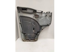Recambio de guarnecido puerta delantera izquierda para iveco daily combi referencia OEM IAM 3802077 3802075  2