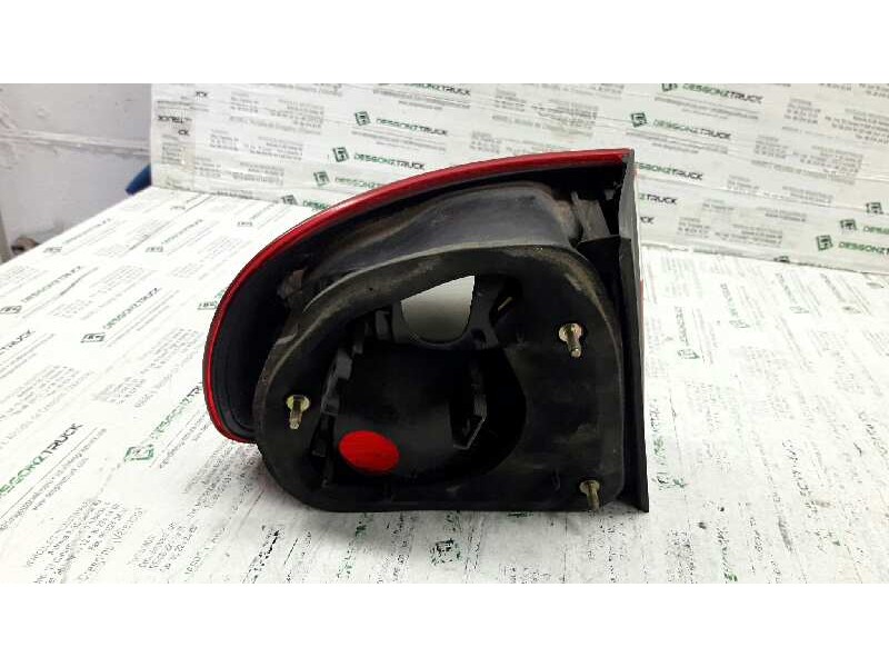 Recambio de piloto trasero derecho para seat toledo (1m2) select referencia OEM IAM 1M5945096B PARTE EXTERIOR 