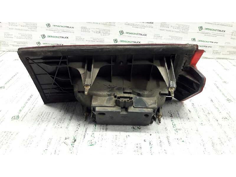 Recambio de piloto trasero derecho para seat toledo (1l) base referencia OEM IAM 1L0945094K  
