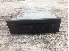 Recambio de sistema audio / radio cd para renault megane ii classic berlina confort dynamique referencia OEM IAM 8200256141TE021
