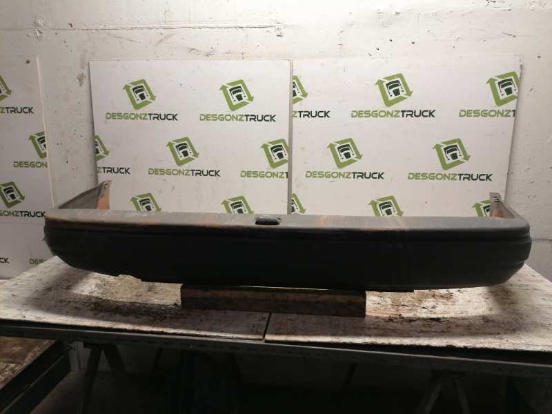 Recambio de paragolpes trasero para ford escort berlina referencia OEM IAM   