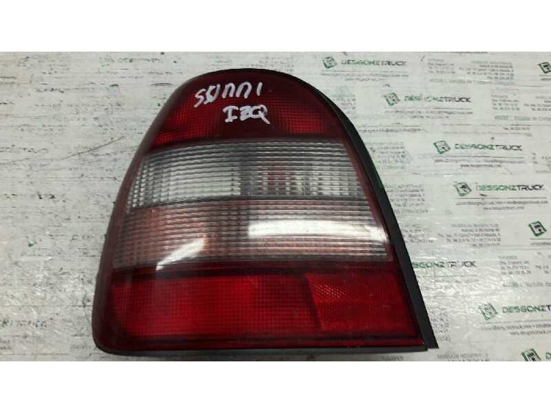 Recambio de piloto trasero izquierdo para nissan sunny berlina (n14) lx referencia OEM IAM   