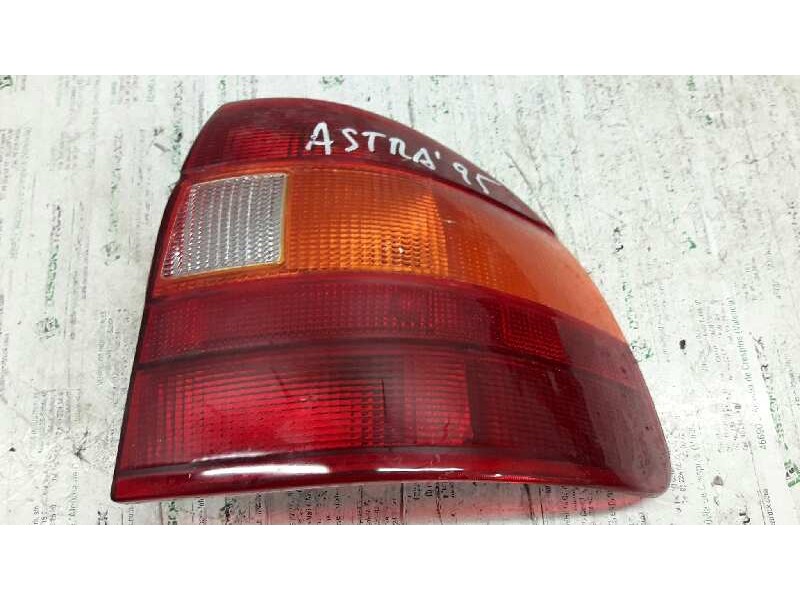 Recambio de piloto trasero derecho para opel astra f berlina básico referencia OEM IAM   