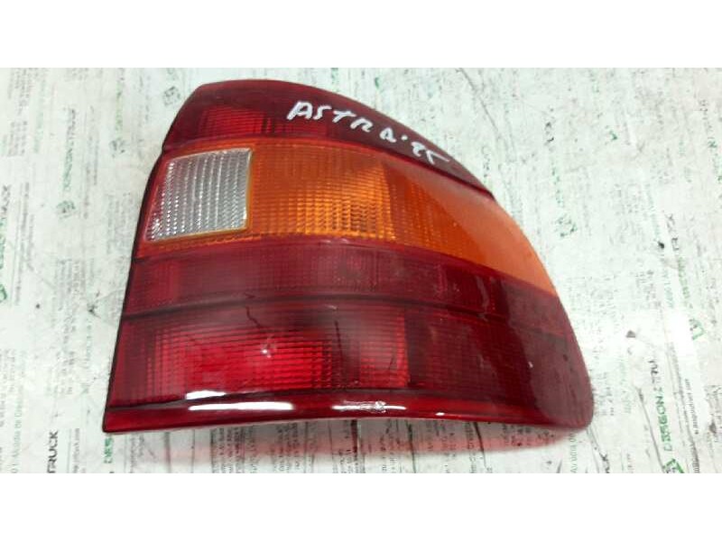 Recambio de piloto trasero derecho para opel astra f berlina básico referencia OEM IAM   