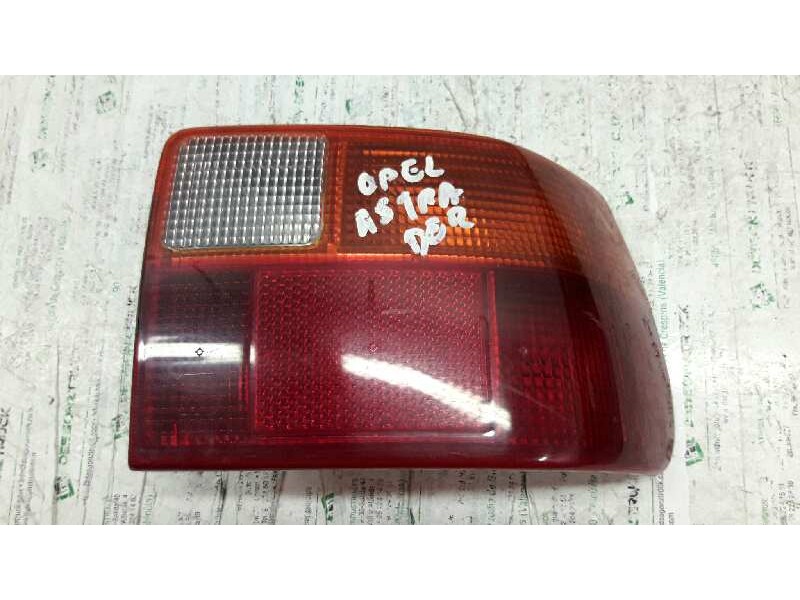 Recambio de piloto trasero derecho para opel astra f berlina gl referencia OEM IAM   