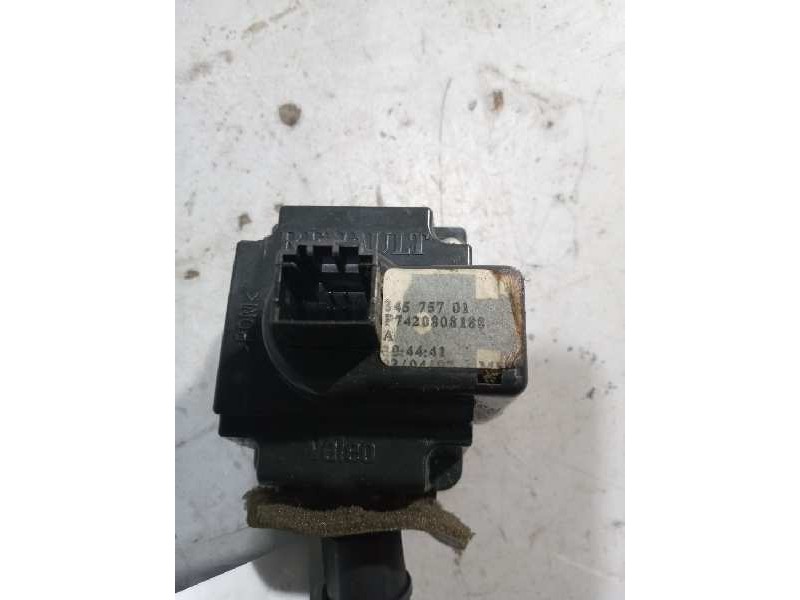 Recambio de mando velocidad de crucero para renault magnum ab 2005 12.8 diesel referencia OEM IAM 7420808188  