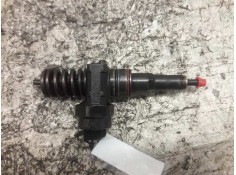 Recambio de inyector para volkswagen golf iv berlina (1j1) highline referencia OEM IAM 038130073F BOSCH 