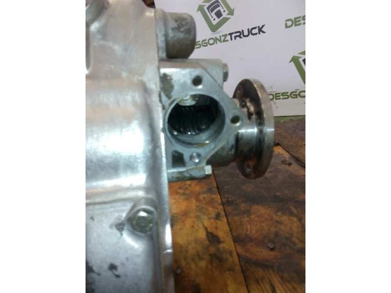 Recambio de caja cambios para nissan trucks trade trade 3.0 referencia OEM IAM M525A M525C M525E