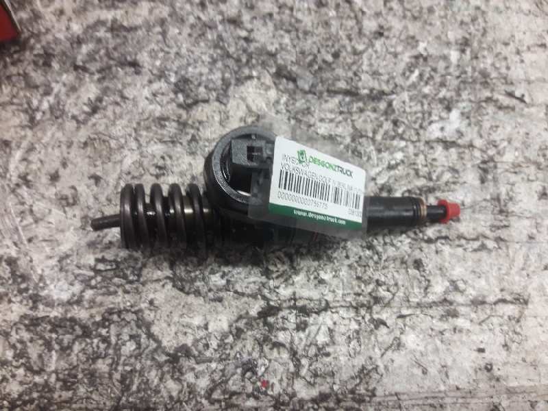 Recambio de inyector para volkswagen golf iv berlina (1j1) highline referencia OEM IAM 038130073F BOSCH 