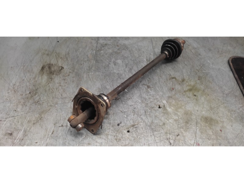 Recambio de transmision delantera izquierda para fiat cinquecento (170) siena referencia OEM IAM  24.30MM MANGUETA 