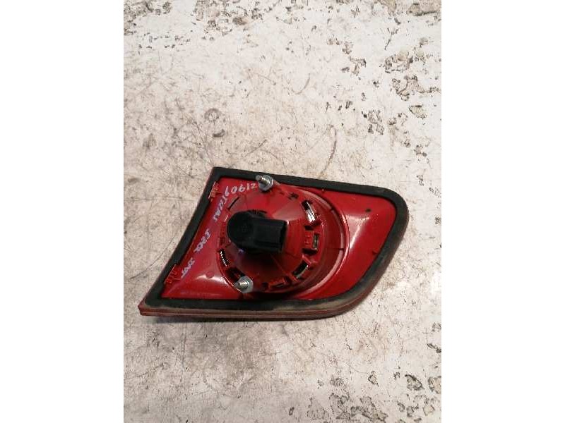 Recambio de piloto trasero izquierdo interior para volkswagen passat variant (3c5) advance referencia OEM IAM   2 PINS