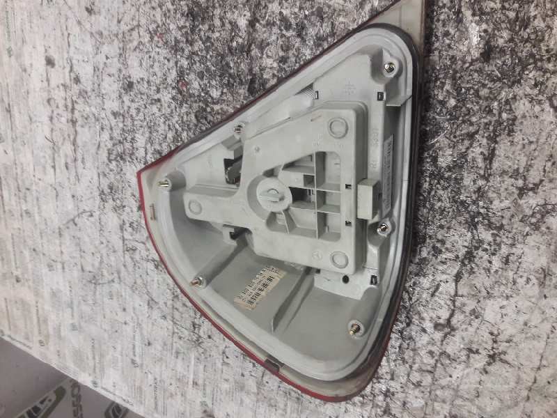 Recambio de piloto trasero derecho para mercedes-benz clase c (w202) berlina 180 (202.018) referencia OEM IAM 2028201064R  