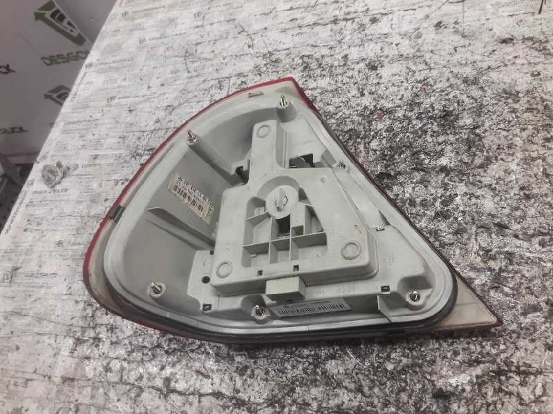 Recambio de piloto trasero derecho para mercedes-benz clase c (w202) berlina 180 (202.018) referencia OEM IAM 2028201064R  