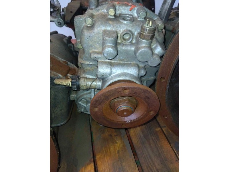 Recambio de caja cambios para nissan trucks l-80 referencia OEM IAM S542 1307052016 07101150-0