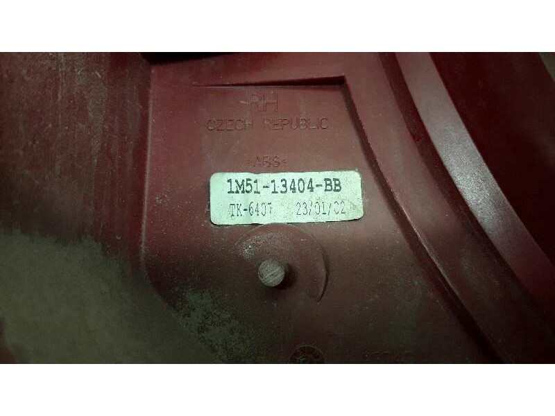 Recambio de piloto trasero derecho para ford focus berlina (cak) ghia referencia OEM IAM 1M5113404BB  