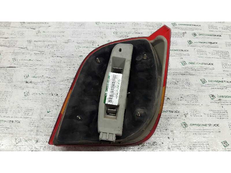 Recambio de piloto trasero izquierdo para ford fiesta berlina básico referencia OEM IAM 89FG13A603  