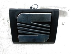 Recambio de asidero porton maletero para seat ibiza (6k) cl referencia OEM IAM 6K6853467 IZQUIERDO 