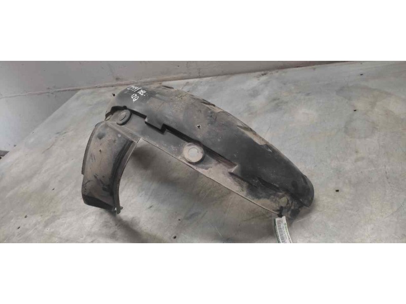 Recambio de paso rueda izquierdo para renault kangoo (f/kc0) alize referencia OEM IAM 8200156691 DELANTERO 