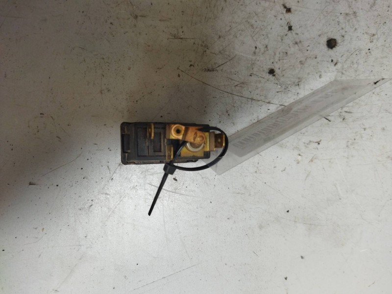 Recambio de boton antiniebla para nissan trucks l35.08 ...... referencia OEM IAM   