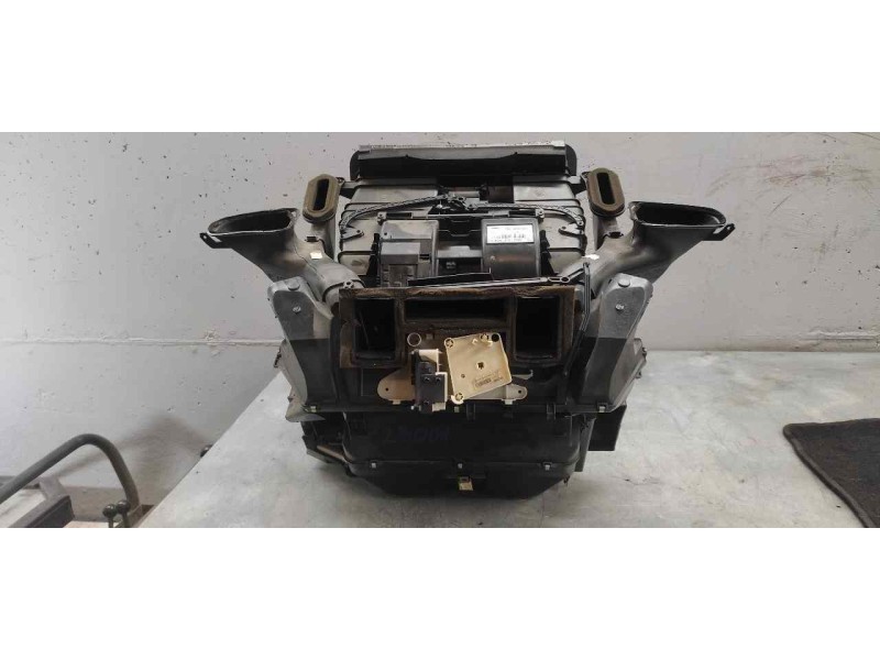 Recambio de calefaccion entera normal para mercedes-benz vito kasten (639) 2.1 cdi referencia OEM IAM W6398300960KZ  