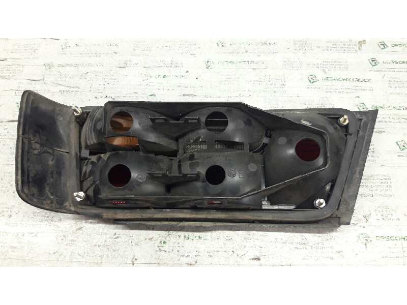 Recambio de piloto trasero izquierdo para peugeot 405 berlina sillage referencia OEM IAM 6751223 VALEO 