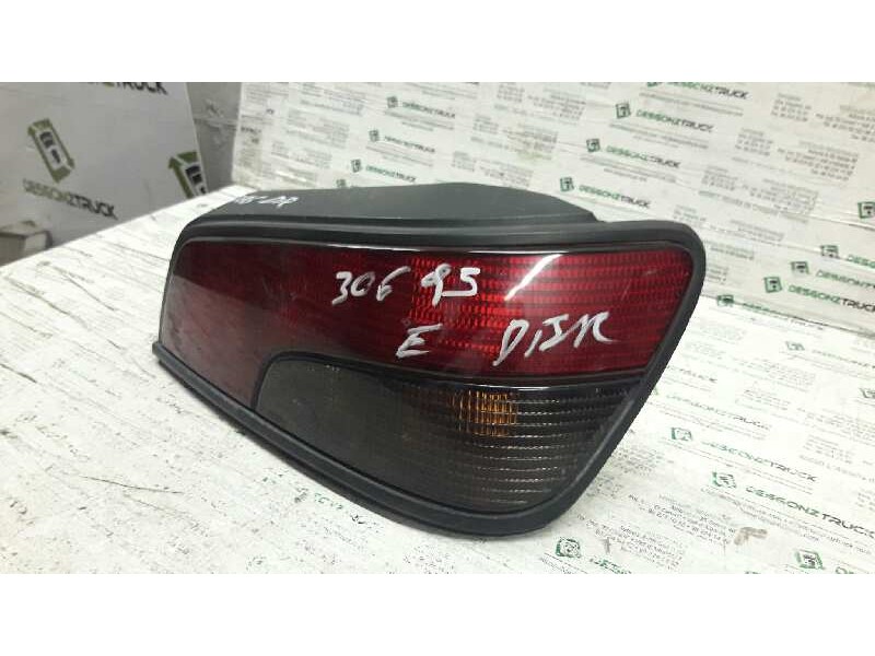 Recambio de piloto trasero derecho para peugeot 306 berlina 3/5 puertas (s1) xt referencia OEM IAM   