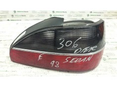 Recambio de piloto trasero derecho para peugeot 306 berlina 3/5 puertas (s1) style referencia OEM IAM   