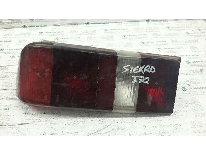 Recambio de piloto trasero izquierdo para ford sierra berlina clx referencia OEM IAM  83BG13N004 