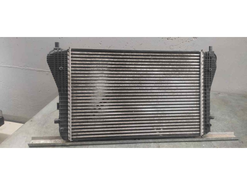 Recambio de intercooler para volkswagen passat berlina (3c2) trendline referencia OEM IAM 3C0145805F  